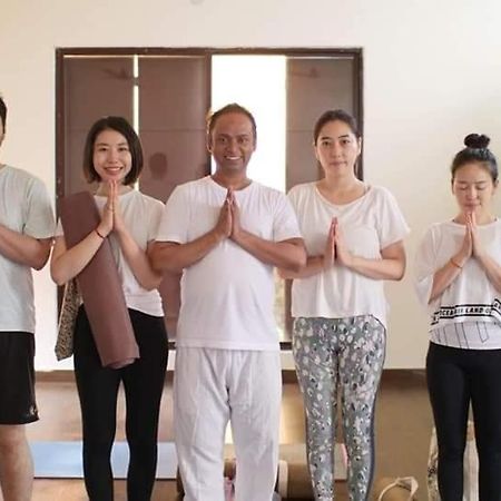 Yogi Home Stay Rishīkesh Exteriör bild